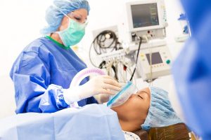 nurse anesthetist in the OR
